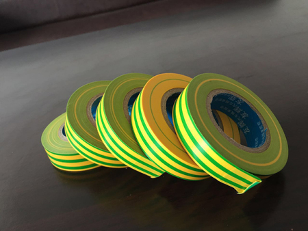 塑料模具制作材料一定要具有的四個(gè)性能特點(diǎn)