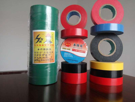 如何去除塑料模具內(nèi)殘留的塑料制品